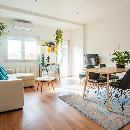 Bright Apartment In Lisbon Exterior photo